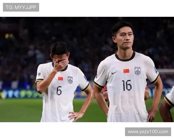 足球明星在比赛中意外受伤球迷心碎赛季前景堪忧 足球明星在比赛中意外受伤球迷心碎赛季前景堪忧